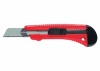 Нож 18 мм, выдвижное сегментное лезвие, металическая направляющая MATRIX